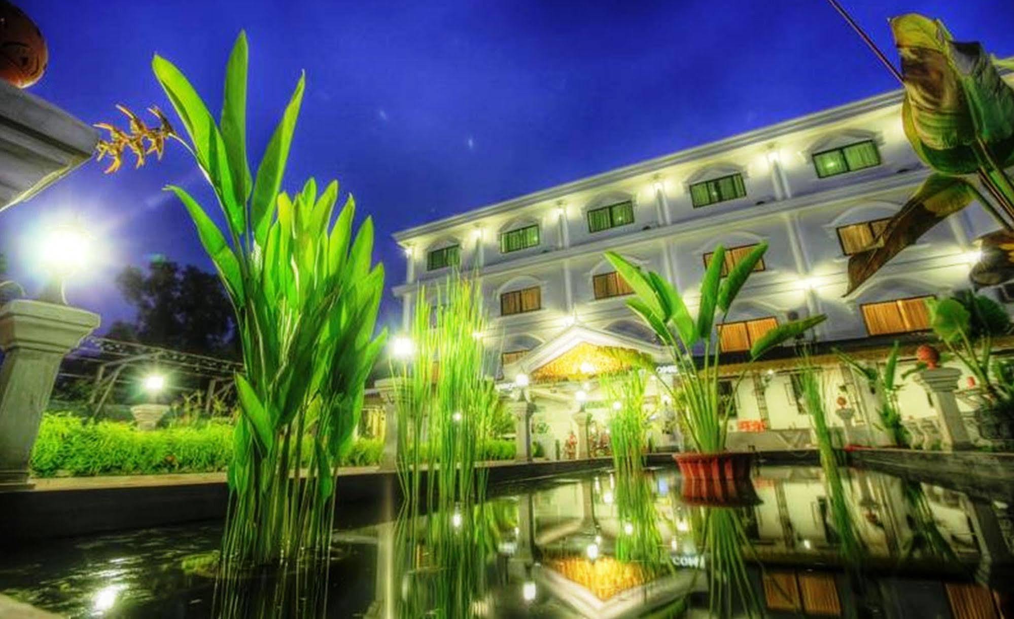 Galaxy Angkor Boutique Hotel Siem Reap Exterior photo